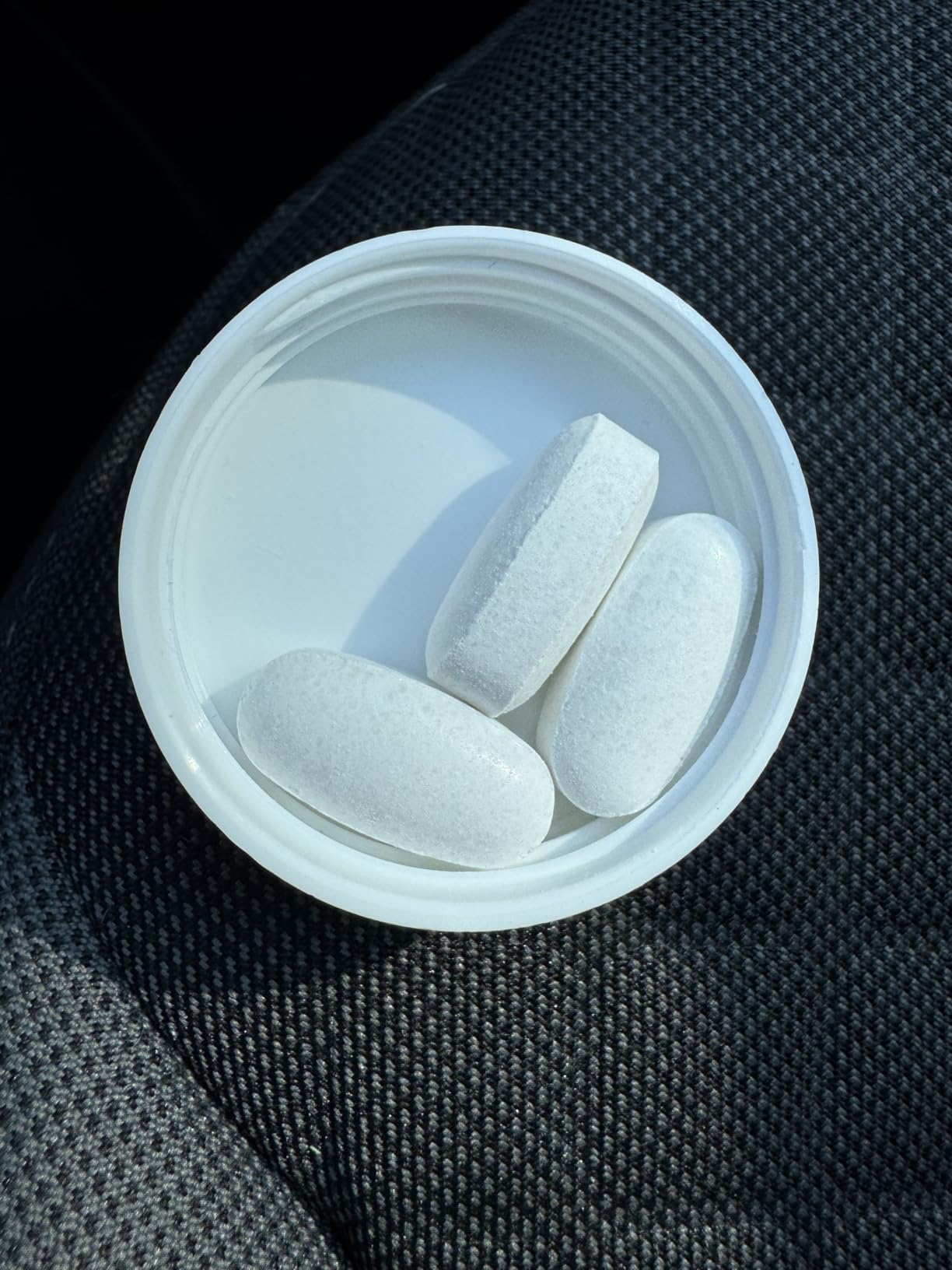 YAMAMOTO Aminoacidi e BCAAs Essential AMINO 2:1:1 compresse 240 non aromatizzate
