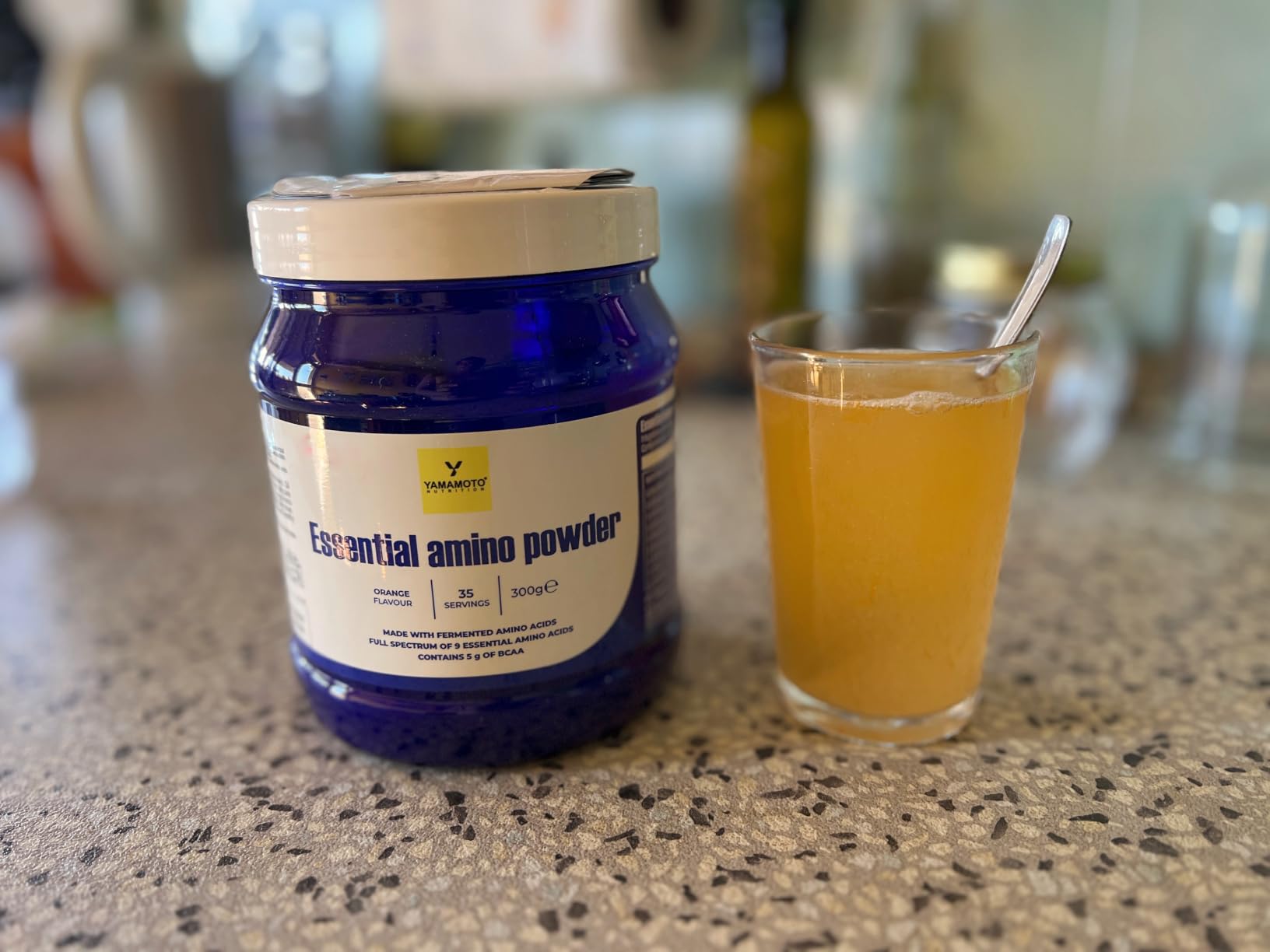 Yamamoto Aminoacidi e BCAAs Essential AMINO POWDER polvere 300 g arancia